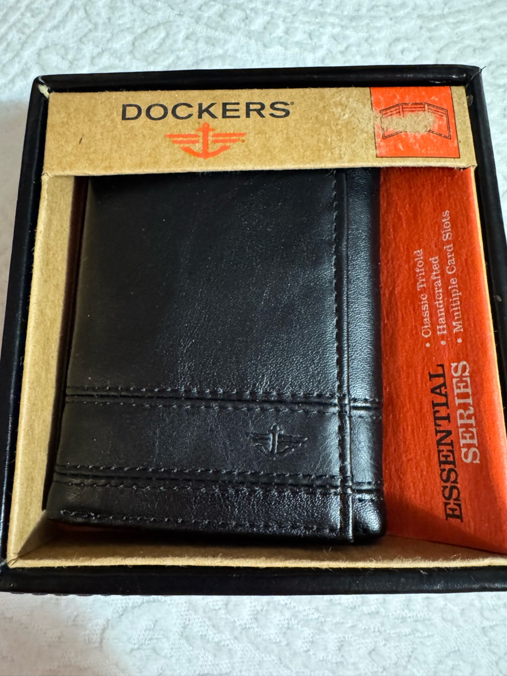 Dockers Men’s Black Leather Tri- Fold Wallet